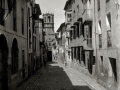 CALLE DE GETARIA CON LA IGLESIA AL FONDO. (Foto 1/1)