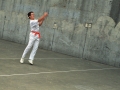 Momento de un partido del Campeonato escolar de pelota vasca