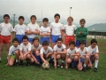 Equipo de fútbol en el campo del Aloña Mendi, durante el campeonato local de fútbol