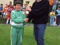 Entrega de trofeos del campeonato local de fútbol, en el campo del Aloña Mendi