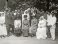 VISITA DE LA REINA MARIA CRISTINA  A UN GRUPO DE MILITARES HERIDOS EN LA GUERRA DE AFRICA. (Foto 3/6)