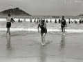 BAÑISTAS EN LA PLAYA DE LA CONCHA. (Foto 15/22)