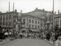 CALLES DE TOLOSA ENGALANADAS CON MOTIVO DE LA ASAMBLEA EUCARISTICA. (Foto 3/4)