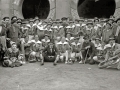 ACTUACION DE LA BANDA "EL DESASTRE DE UMORE ONA " DE TOLOSA, DURANTE LA BECERRADA DE EUSKAL BILLERA, EN LA PLAZA DE TOROS DE "EL TXOFRE". (Foto 2/2)