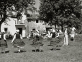 ESCENAS DE UN  RODAJE DE DANZAS VASCAS EN UNA CAMPA DE IGELDO. (Foto 13/16)