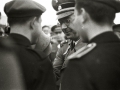 EL GOBERNADOR CIVIL GERARDO CABALLERO SALIENDO DE LA DIPUTACION EN COMPAÑIA DEL INTERPRETE MIGUEL MOYA Y DE HEINRICH HIMMLER DURANTE LA VISITA A LA CIUDAD DE SAN SEBASTIAN DE ESTE ULTIMO EL AÑO 1940. (Foto 1/3)