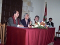Actos de clausura de un congreso en el Instituto Internacional de Sociología Jurídica. A la izquierda, José Ignacio García Ramos, Viceconsejero de Justicia del Gobierno Vasco y posteriormente Viceconsejero para la Administración pública
