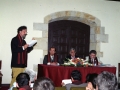 Actos de clausura de un congreso en el Instituto Internacional de Sociología Jurídica. A la izquierda de la mesa, José Ignacio García Ramos, Viceconsejero de Justicia del Gobierno Vasco y posteriormente Viceconsejero para la Administración pública