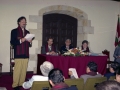 Actos de clausura de un congreso en el Instituto Internacional de Sociología Jurídica. A la izquierda de la mesa, José Ignacio García Ramos, Viceconsejero de Justicia del Gobierno Vasco y posteriormente Viceconsejero para la Administración pública