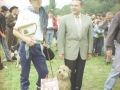 El alcalde Angel Iturbe junto a un pastor premiado