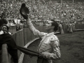 CORRIDA DE TOROS EN UNA PLAZA. (Foto 35/61)