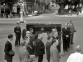 CORTEJO FUNEBRE DE RAMON MACHIMBARRENA POR LAS CALLES DE SAN SEBASTIAN. (Foto 11/15)