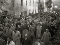 CORTEJO FUNEBRE POR LAS CALLES DE LA LOCALIDAD DE ASTIGARRAGA. (Foto 2/9)