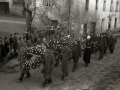 CORTEJO FUNEBRE POR LAS CALLES DE LA LOCALIDAD DE ASTIGARRAGA. (Foto 4/9)