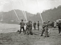 CUERPO DE ZAPADORES DE BOMBEROS DEL AYUNTAMIENTO DE SAN SEBASTIAN HACIENDO UNA DEMOSTRACION EN EL RIO URUMEA. (Foto 5/7)