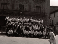 Grupo de txistulares en la plaza de los Fueros, el Día del Txistulari