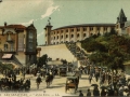 San Sebastián : a los toros = Saint-Sébastien : le public se rendant aux arènes / LL.
