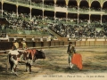 San Sebastián : plaza de toros : un pase de muleta / Cliché González