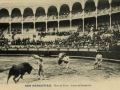 San Sebastián : plaza de toros : suerte de banderillas / Cliché González