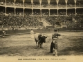 San Sebastián : plaza de toros : perfilando para matar / Cliché González
