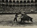 San Sebastián : plaza de toros : lanceando a la verónica = une des intéressantes suertes du capéador