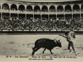 San Sebastián : plaza de toros : un buen par de banderillas = une bonne paire de banderilles