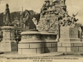 San-Sebastián : parte baja del Monumento del Centenario 1813-1913 y estatua de S.M. María Cristina / M. D.