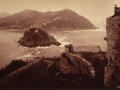 San Sebastián (España) : les deux entrées de la Concha, veus del Castillo de la Mota, au mont Urgull = la Concha from el Castillo de la Mota, showing entrance into the bay = las dos entradas de la Concha vistas del Castillo de la Mota en el monte Urgull