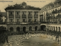 San Sebastián : plaza de la Constitución (una fiesta) / Cliché González