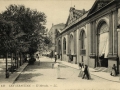 San Sebastián : el mercado = Saint-Sébastien : la halle / LL.