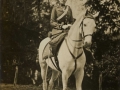 San Sebastián : María Cristina de Borbón y Battenberg a caballo