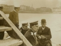 San Sebastián : Alfonso XIII en el embarcadero del Club Náutico