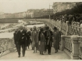 San Sebastián : visita de María Cristina a la playa de la Concha