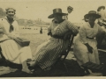 San Sebastián : tres hermanas en la playa de la Concha