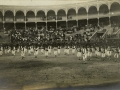 San Sebastián : danzas populares en la plaza de toros : arku-dantza