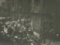 San Sebastián : procesión frente a la iglesia de Santa María
