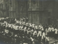 San Sebastián : procesión frente a la iglesia de Santa María