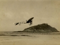 San Sebastián : aeroplano sobrevolando la playa