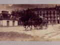 San Sebastián : coche de caballos por una calle de la ciudad