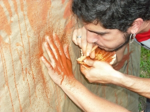 Taller impartido en la réplica de las cuevas de Ekain, Ekainberri, sobre la pintura en la época magdaleniense. Zestoa