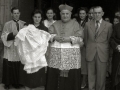 EL ENTONCES CARDENAL RONCALI Y POSTERIORMENTE PAPA JUAN XXIII EN PASAI DONIBANE DURANTE LA CELEBRACION DEL BAUTIZO DE LA SOBRINA DE MONSEÑOR LABOA, MARIA LUISITA. (Foto 14/25)