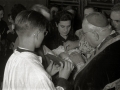 EL ENTONCES CARDENAL RONCALI Y POSTERIORMENTE PAPA JUAN XXIII EN PASAI DONIBANE DURANTE LA CELEBRACION DEL BAUTIZO DE LA SOBRINA DE MONSEÑOR LABOA, MARIA LUISITA. (Foto 23/25)