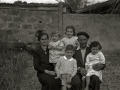 FAMILIA DE AMBIENTE RURAL. (Foto 1/2)