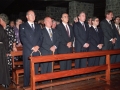 Autoridades en los actos religiosos de la festividad de Nuestra Señora de Arantzazu. En primera fila se encuentran el lehendakari Jose Antonio Ardanza, Imanol Murua y Joseba Arregi