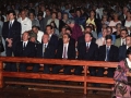 Autoridades en los actos religiosos de la festividad de Nuestra Señora de Arantzazu. En primera fila se encuentran el lehendakari Jose Antonio Ardanza, Imanol Murua y Joseba Arregi