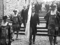 Autoridades accediendo al templo el día de la Virgen de Arantzazu