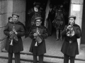 Banda de música a la salida del templo
