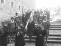 Autoridades entrando al Santuario de Arantzazu