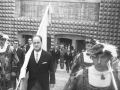 Autoridades a su salida del Santuario de Arantzazu