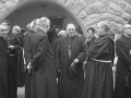 Clero frente al Santuario de Arantzazu
